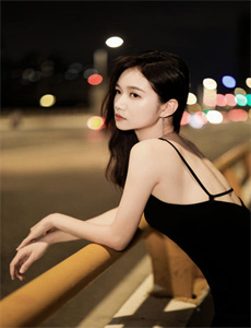 小男人遇上大女人30-欧洲一卡二卡伦鲁片