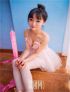 赛车手妮卡